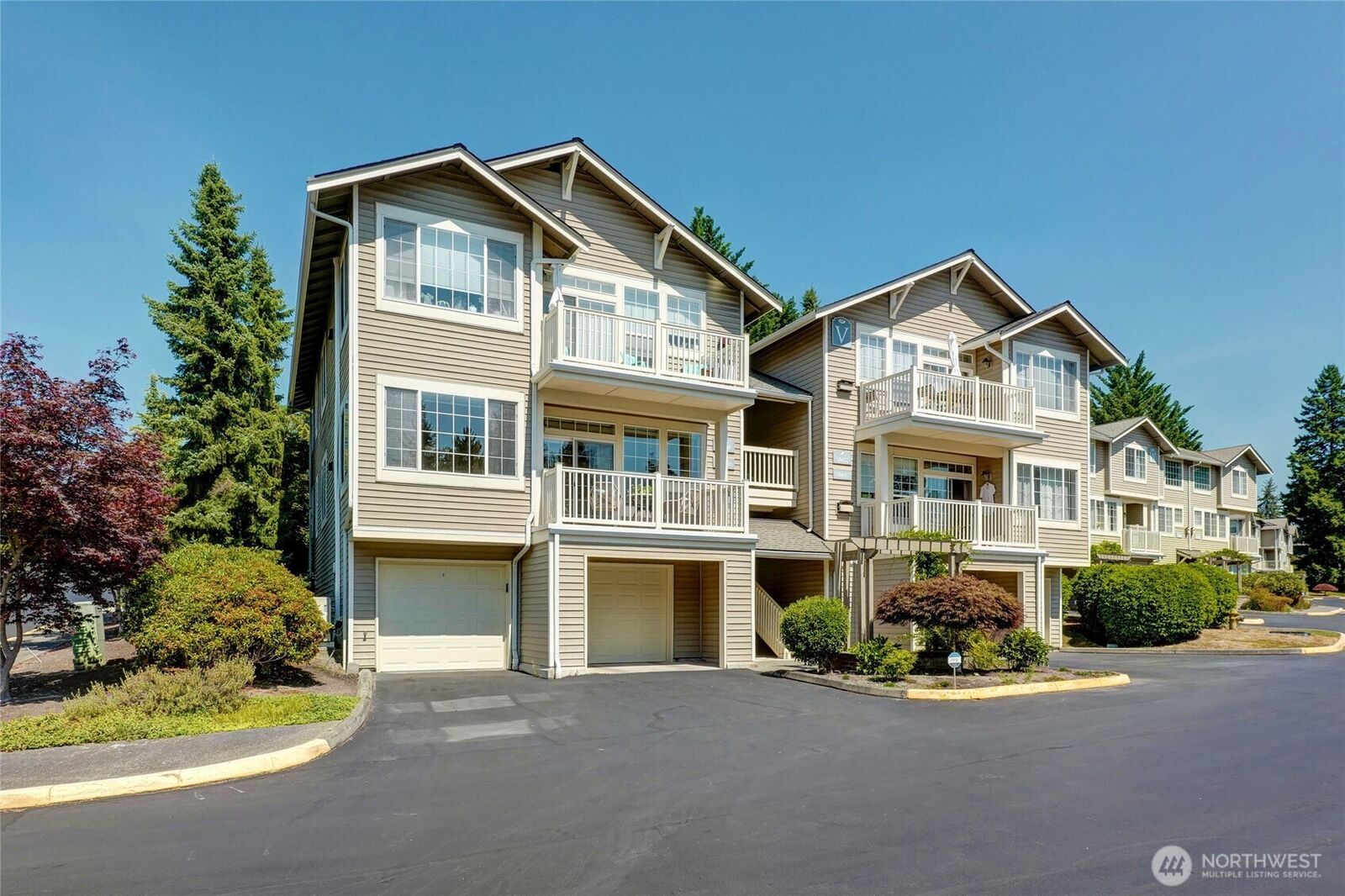 Property Photo:  18606 NE 57th Street  WA 98052 