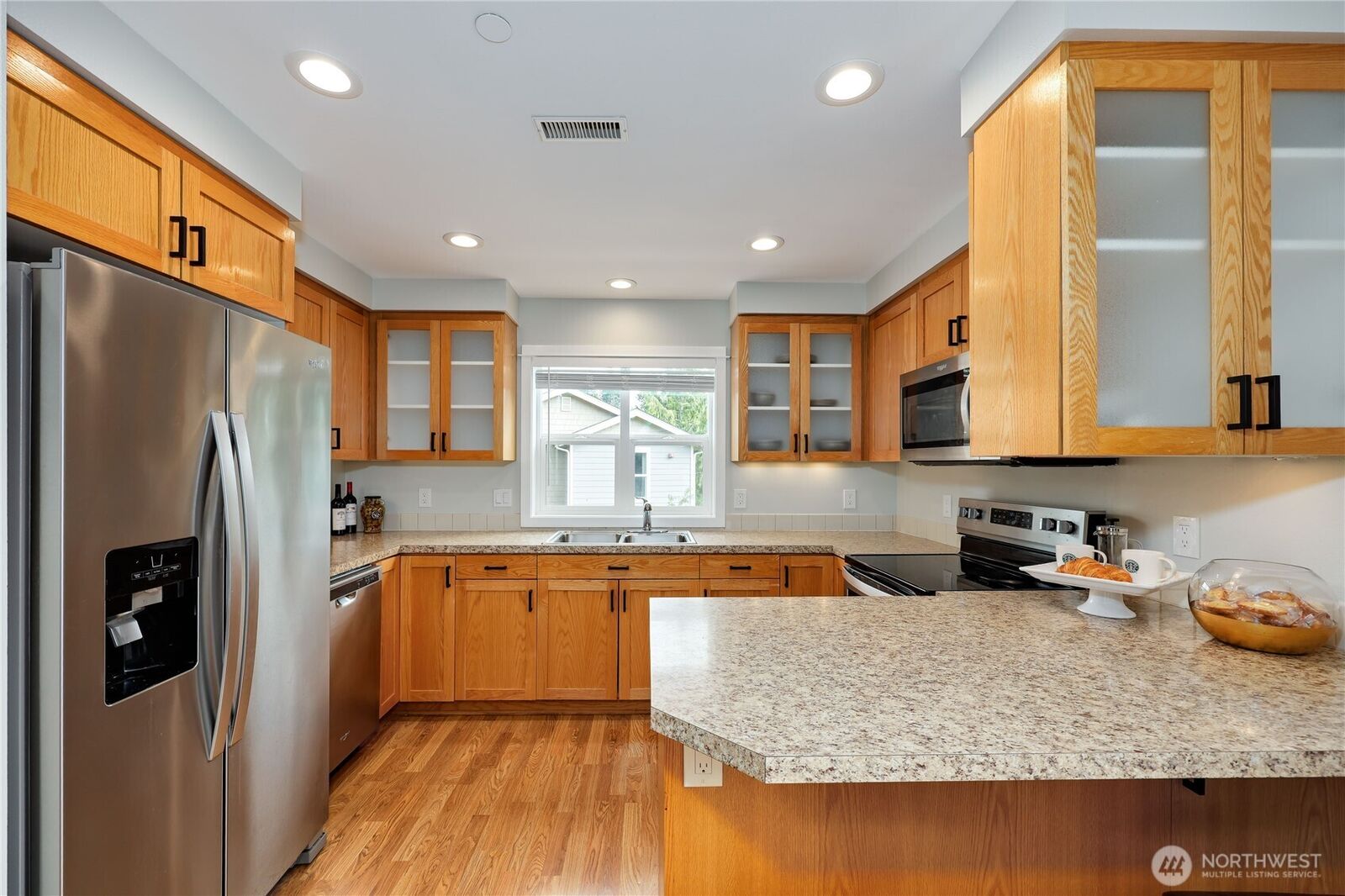 Property Photo: 7701 Beacon Place NE 103 WA 98311