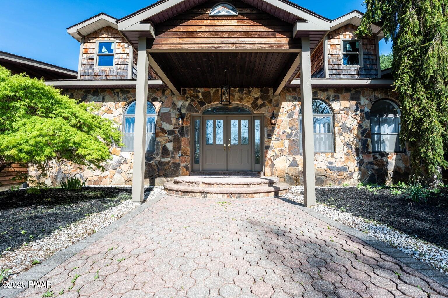 Property Photo: 135 Conashaugh Road PA 18337