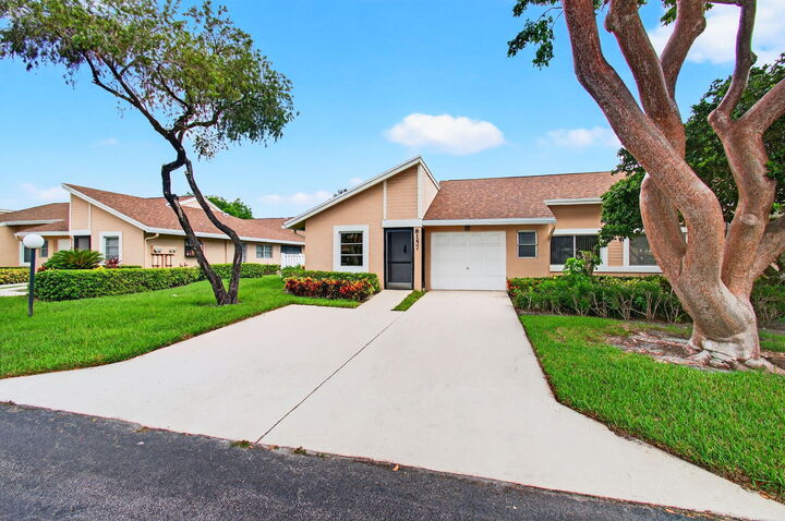 8157 Springtree Road  Boca Raton FL 33496 photo
