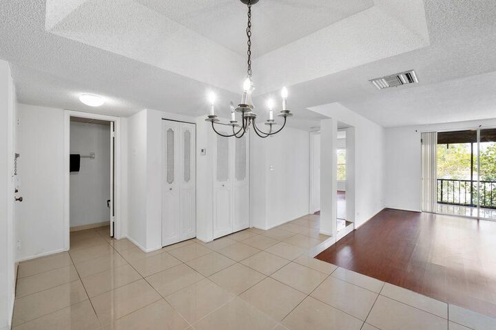 Property Photo: 3720 Inverrary Drive 3D FL 33319
