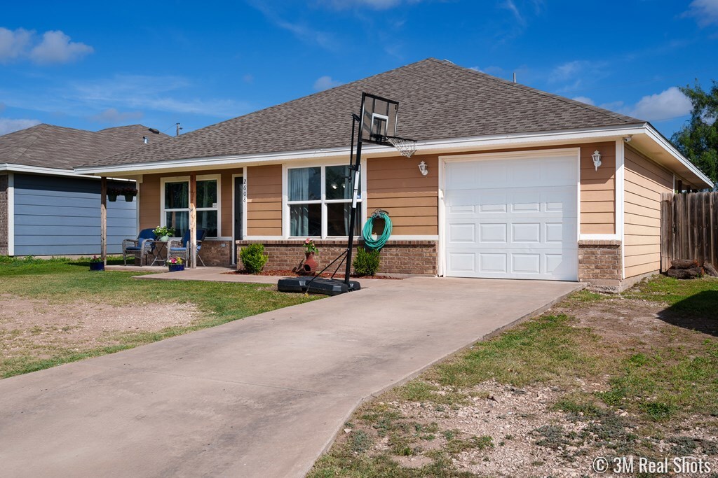 Property Photo:  2608 Lindell Ave  TX 76901 