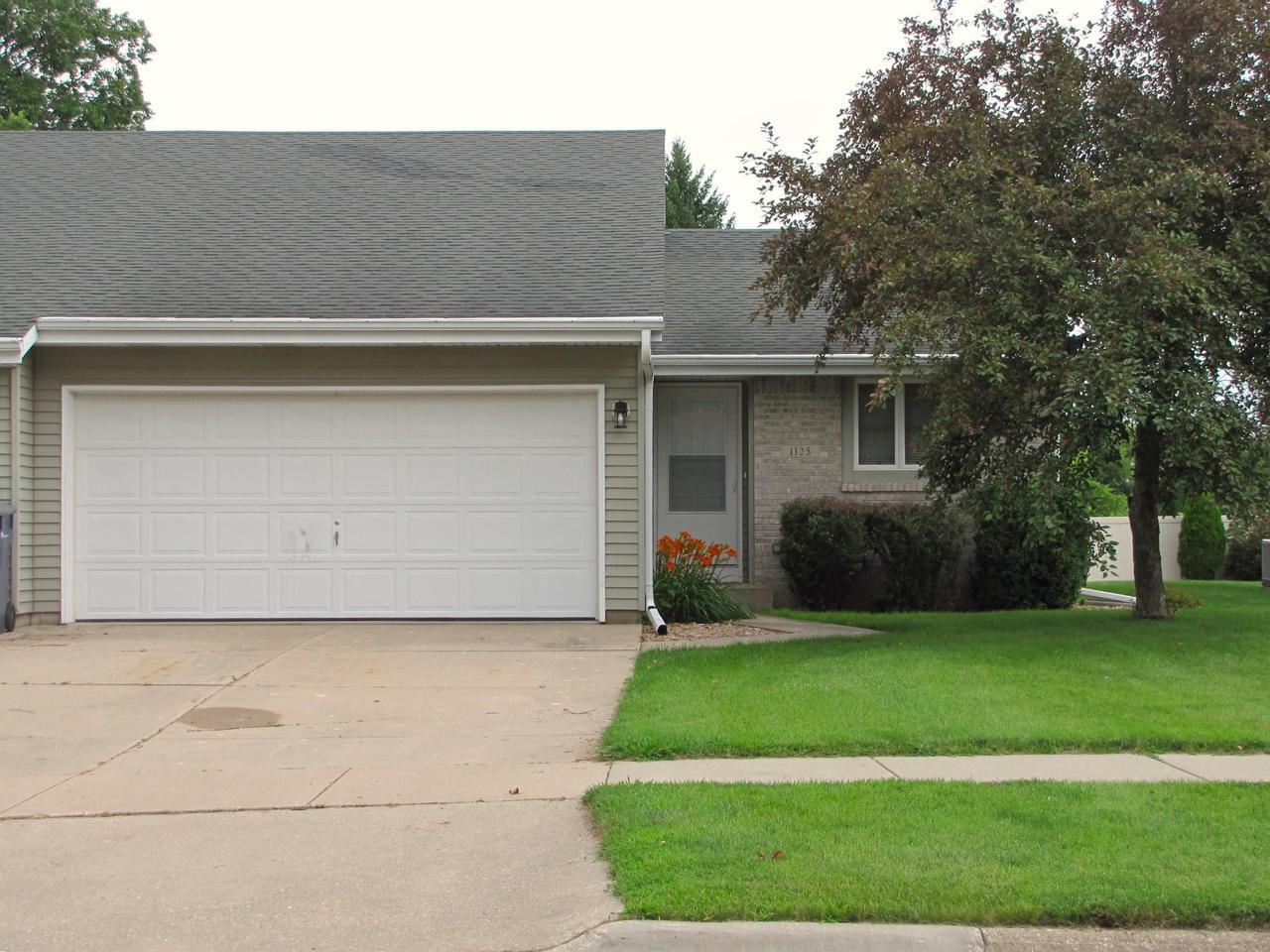 Property Photo: 1125 Nantucket Drive B WI 53545