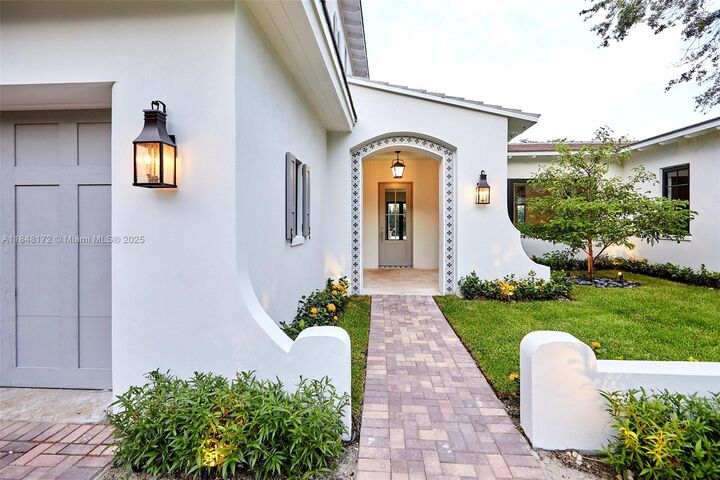 Property Photo:  2015 Country Club Prado  FL 33134 