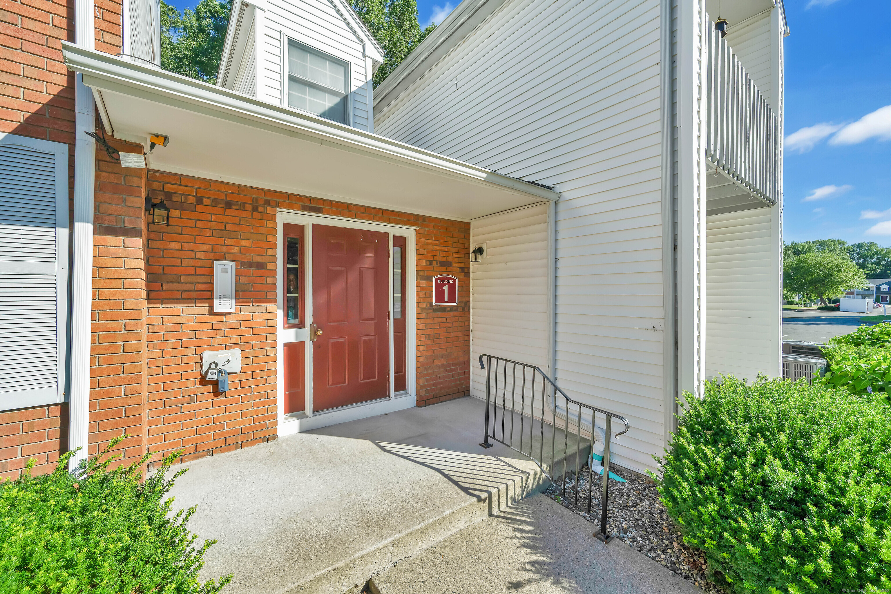 Property Photo:  1 Concorde Way A4  CT 06096 