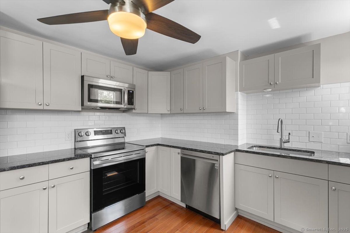 Property Photo: 502 Chapel Street 4 CT 06511
