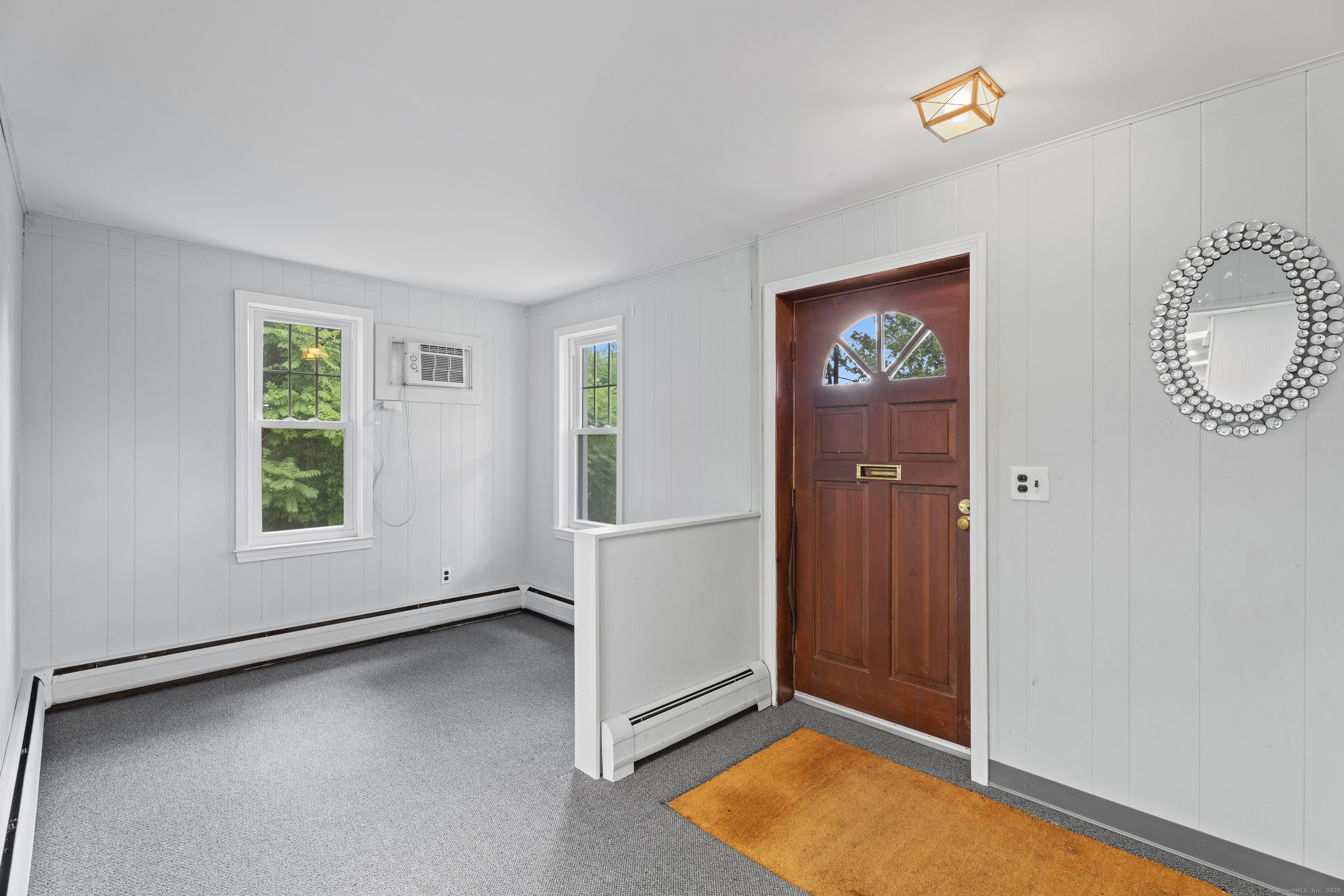 Property Photo:  2764 Whitney Avenue  CT 06518 