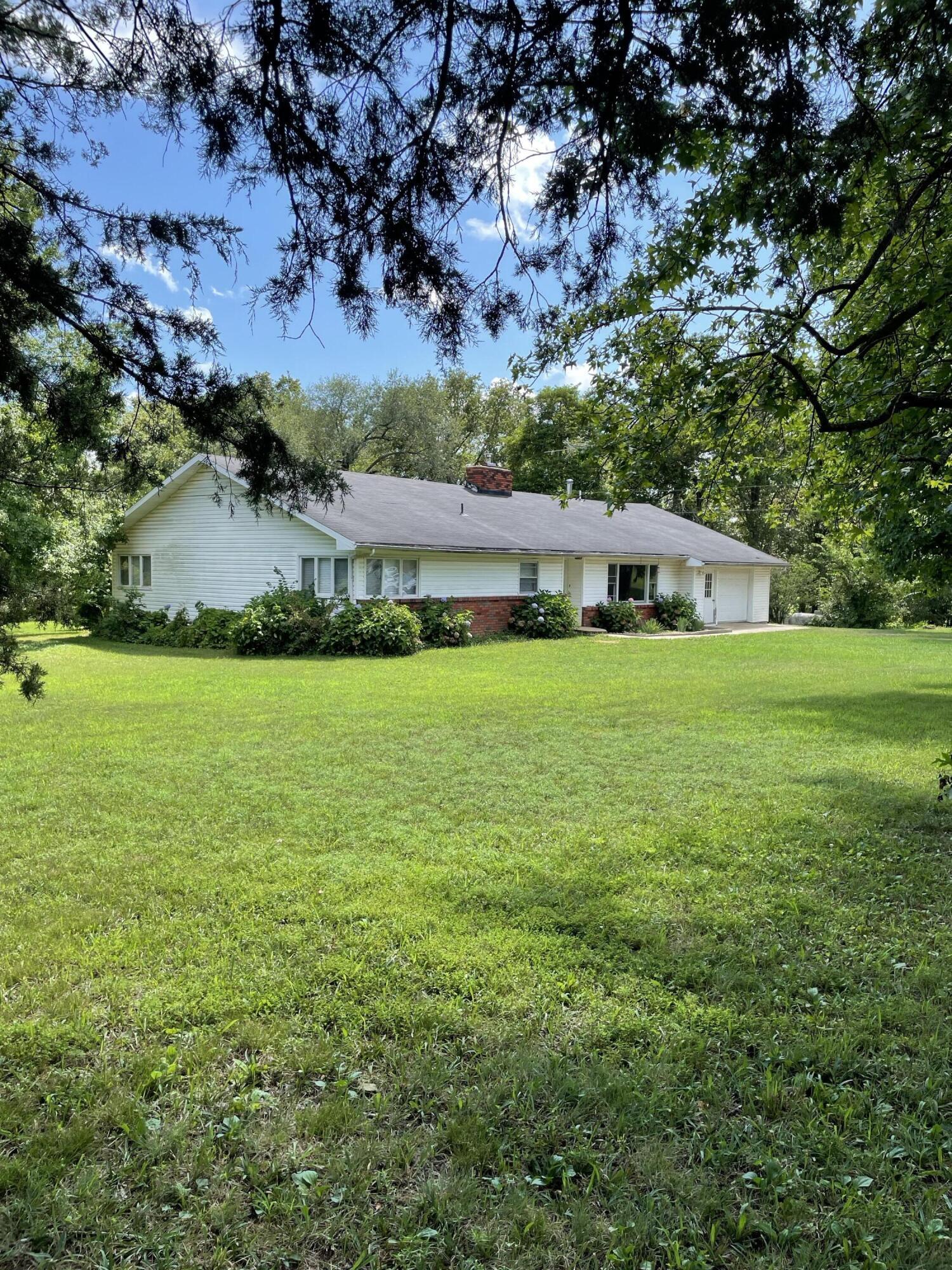 Property Photo:  1395-A Rural Route 4 Road  MO 65608 