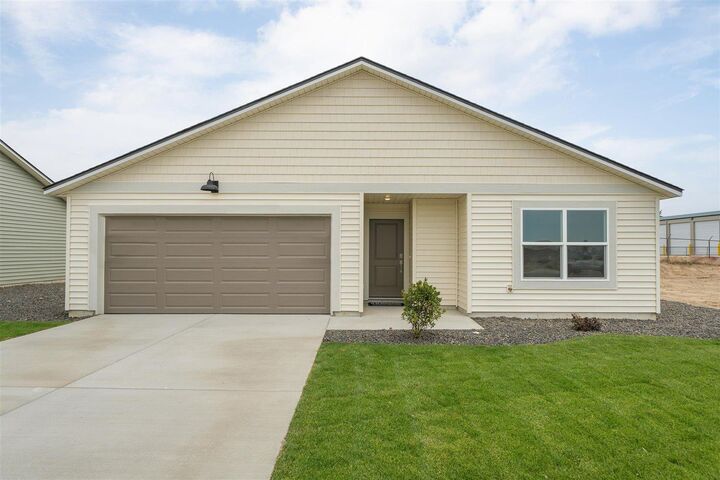 13552 W Crosswinds Ave  Airway Heights WA 99001 photo