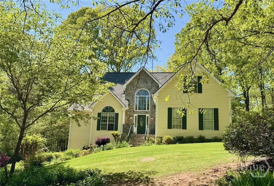 Property Photo:  6065 Chestnut Trail  GA 30655