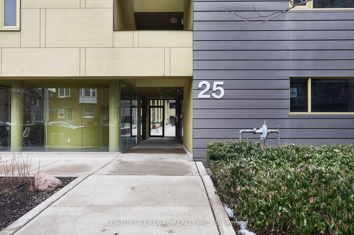 Photo de la propriété: 25 Ritchie Avenue 312 ON M6R 2J6