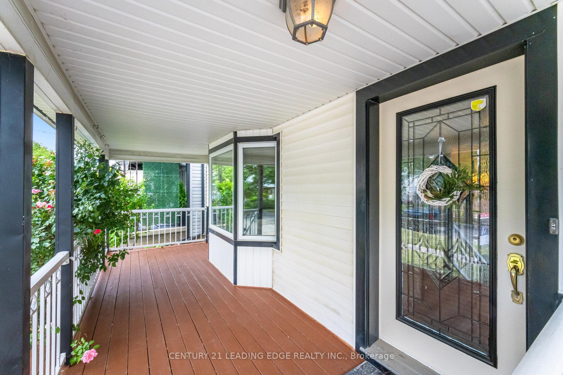 Property Photo:  111 Cromwell Avenue  ON L1J 4T5 