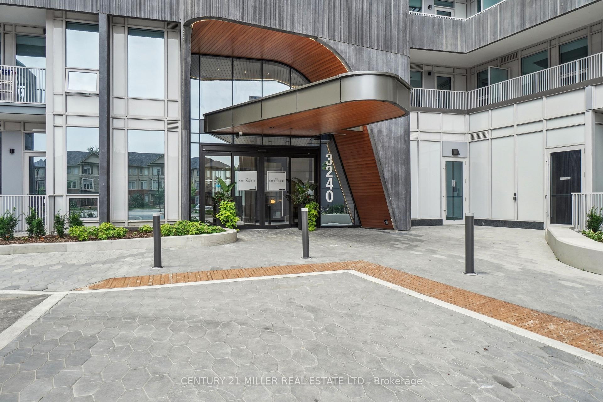 Photo de la propriété: 3240 William Coltson Avenue 615 ON L6H 8C8