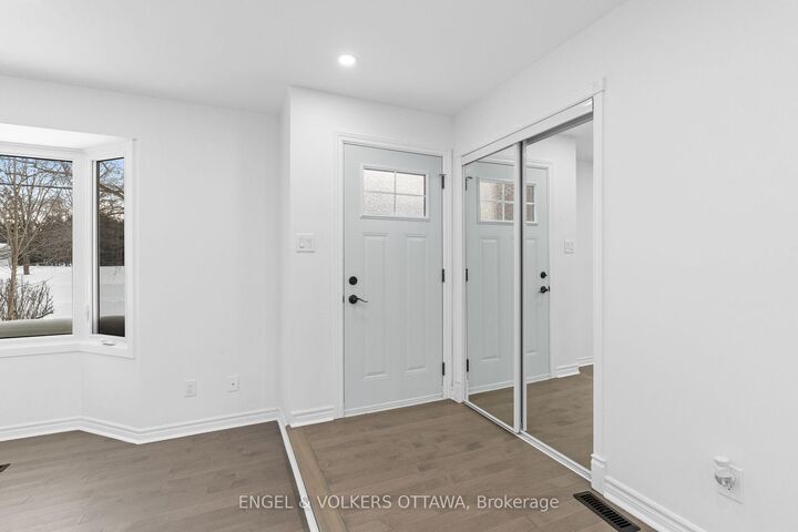 Property Photo: 1375 Trebla Way ON K4P 1E4