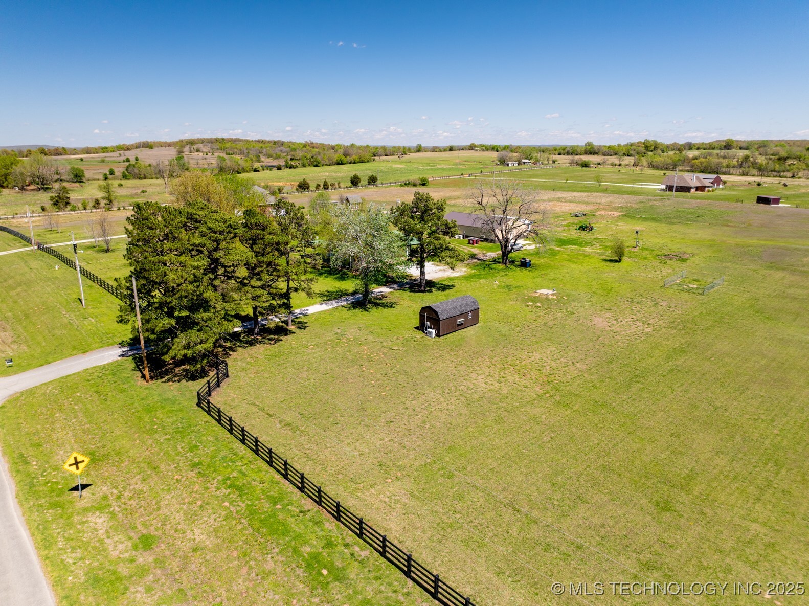 Property Photo: 15400 S Highway 64 OK 74469