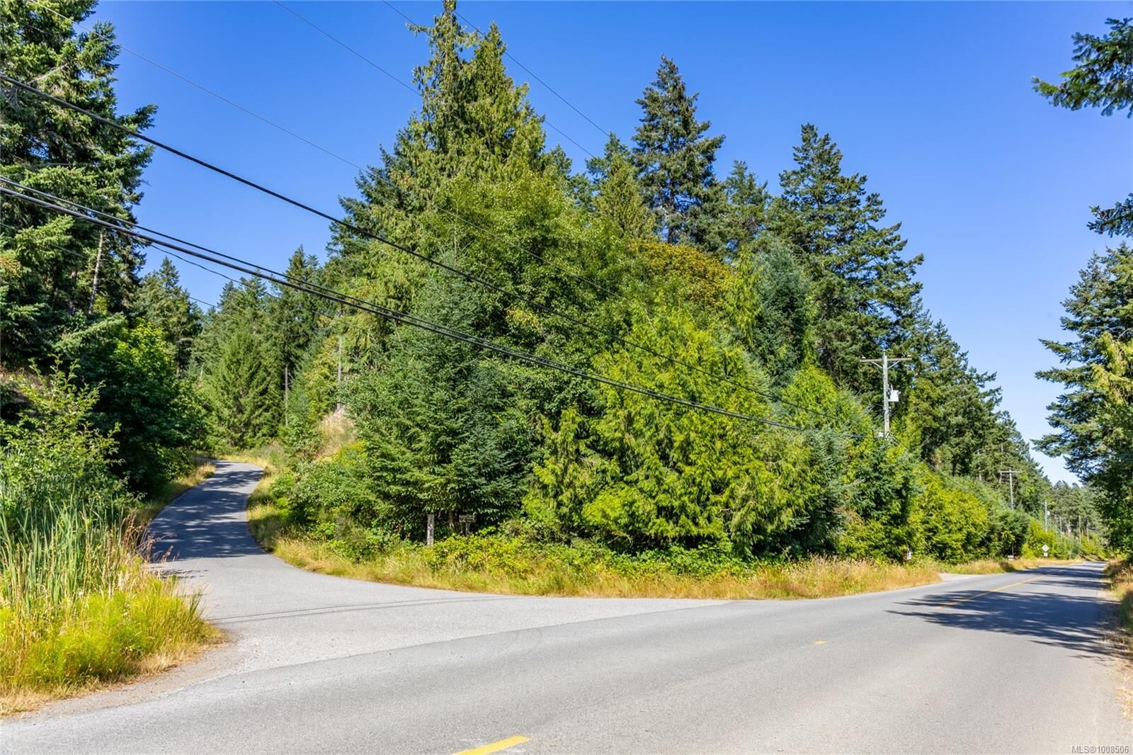 Property Photo: 9904 Castle Rd BC V0N 2M3