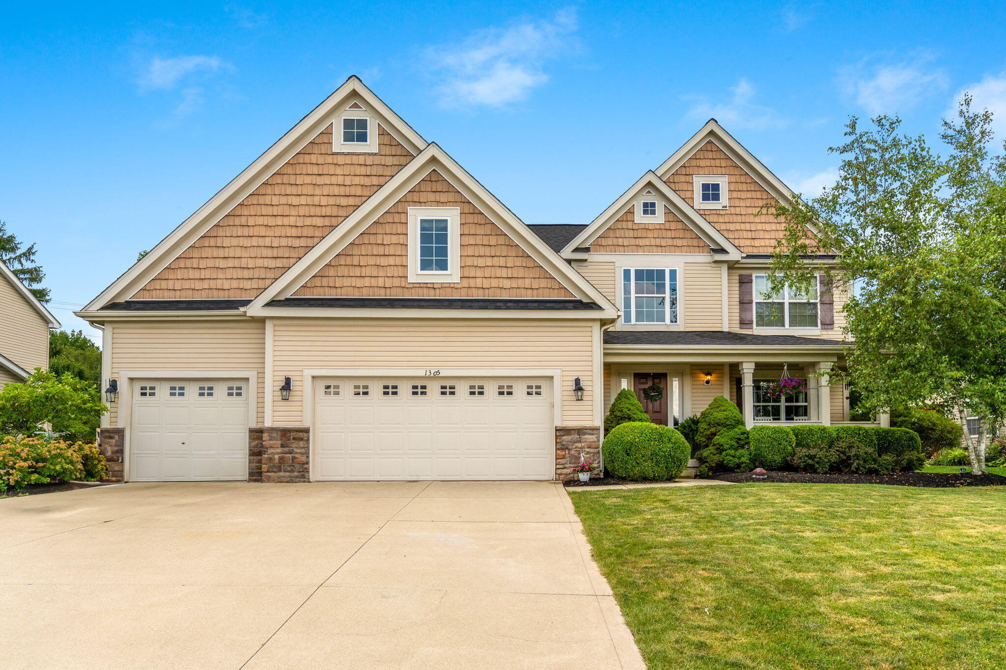1305 Fox Run Drive  Marysville OH 43040 photo