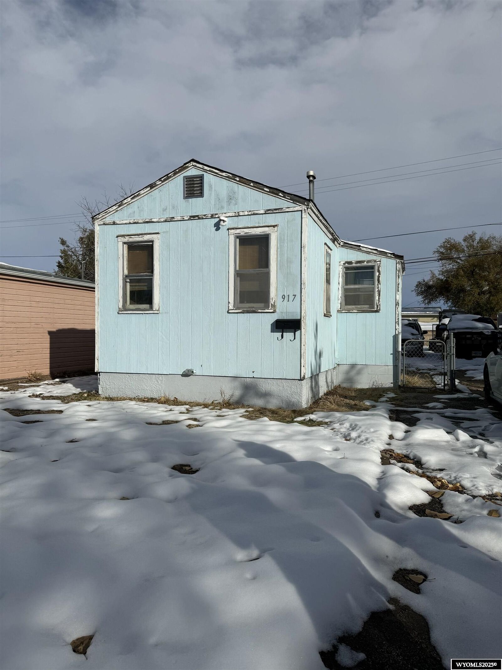 Property Photo: 917 N Washington Streets WY 82601