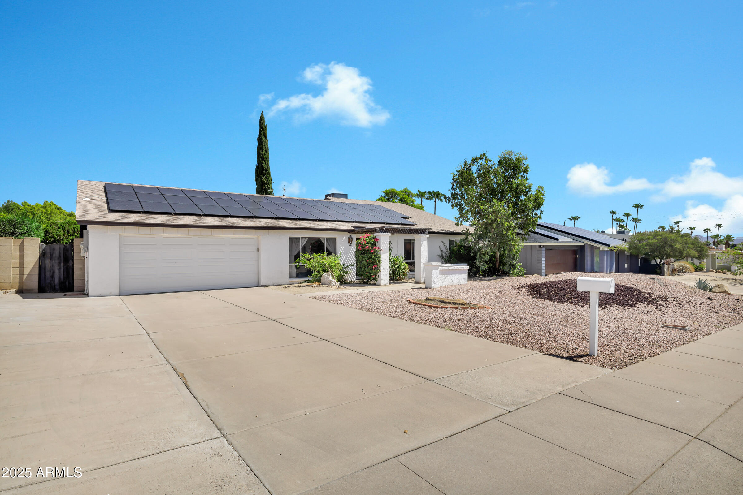 Property Photo:  2354 E Sahuaro Drive E  AZ 85028 