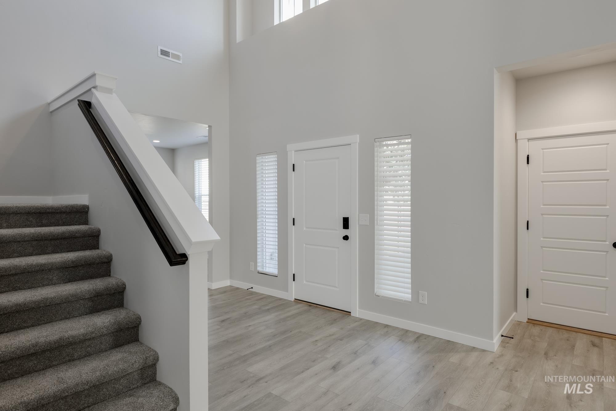 Property Photo: 16806 Carlin Ave ID 83607