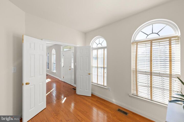 Property Photo: 114 Nassau Drive VA 22602