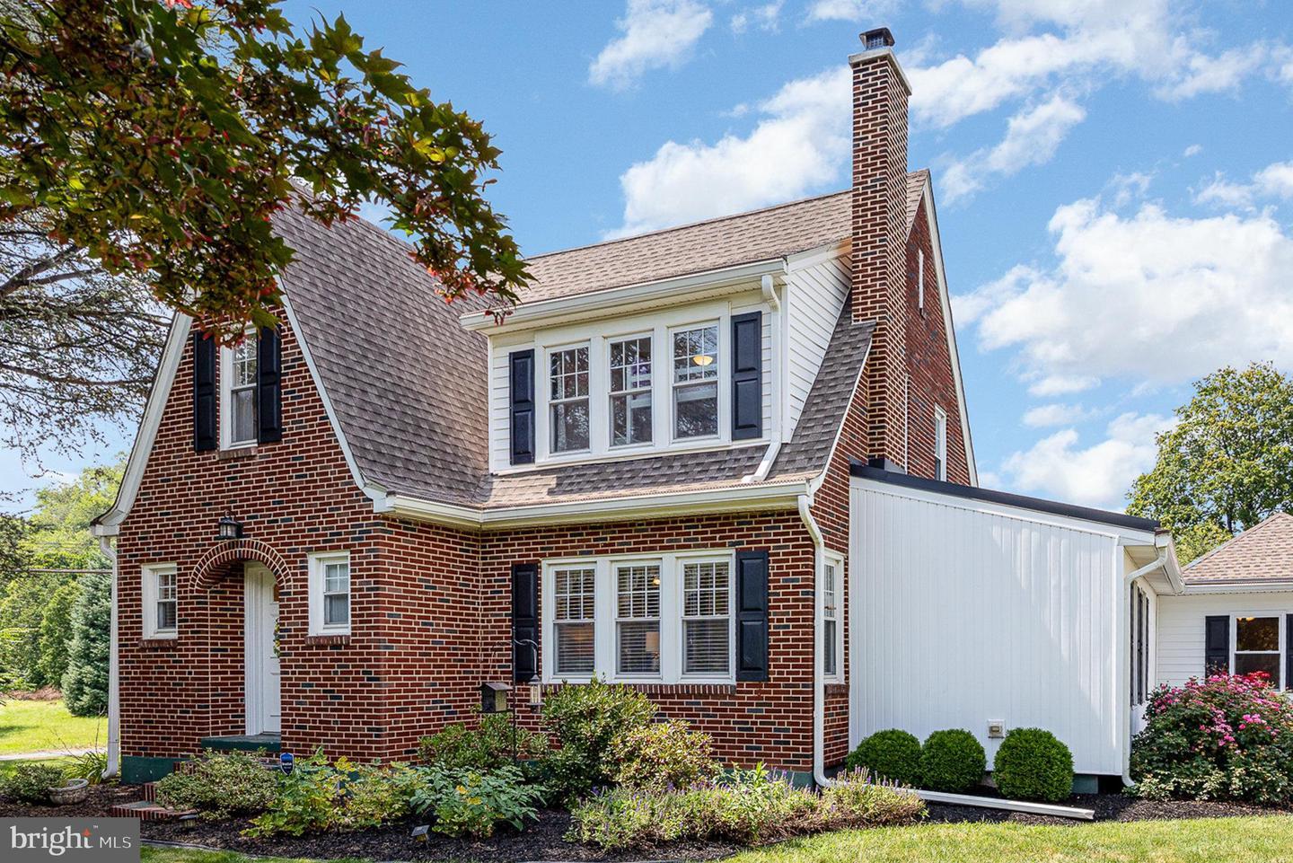 Property Photo:  21 Charles Street  PA 17013 