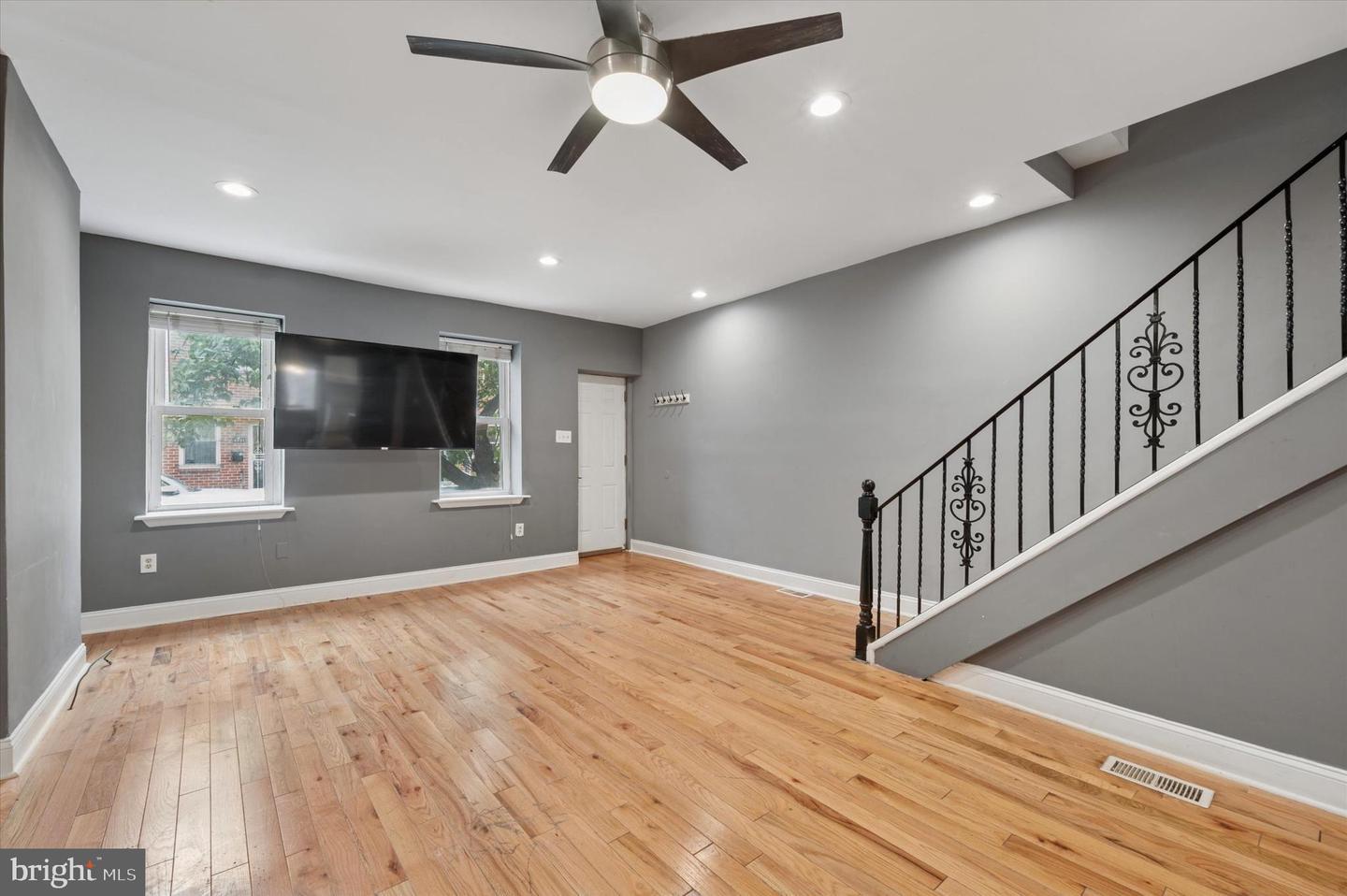 Property Photo:  2026 Ellsworth Street  PA 19146 