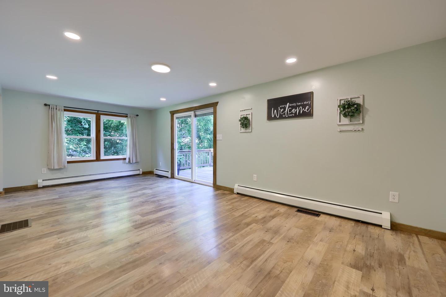 Property Photo:  495 Park Street  PA 17345 