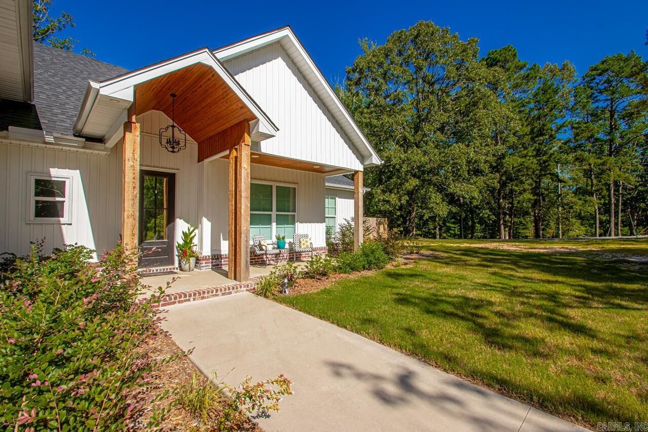 Property Photo:  5947 Beth Ln Lane  AR 72019 