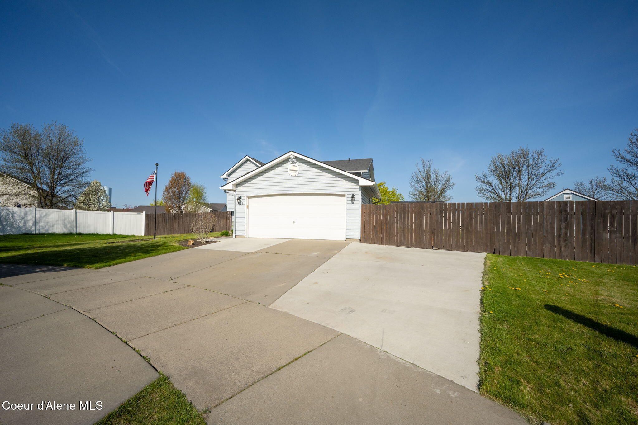 Property Photo: 461 N Blandwood Ct ID 83854