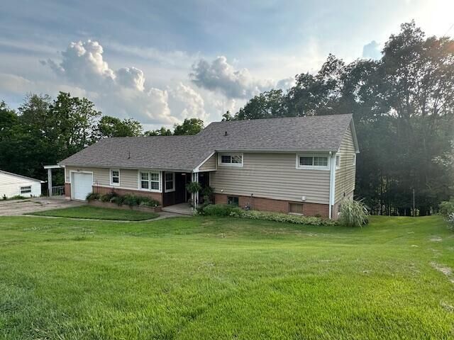 Property Photo:  737 Glenwood Drive  OH 43138 
