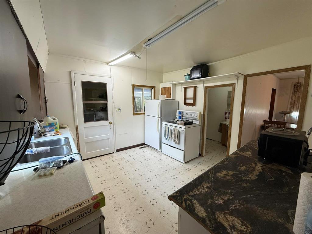 Property Photo: 575 Laughlin Street MB R0K 0L0
