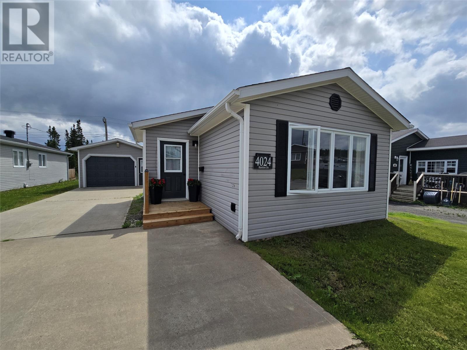 4024 Bartlett Drive  Labrador City NL A2V 2P7 photo