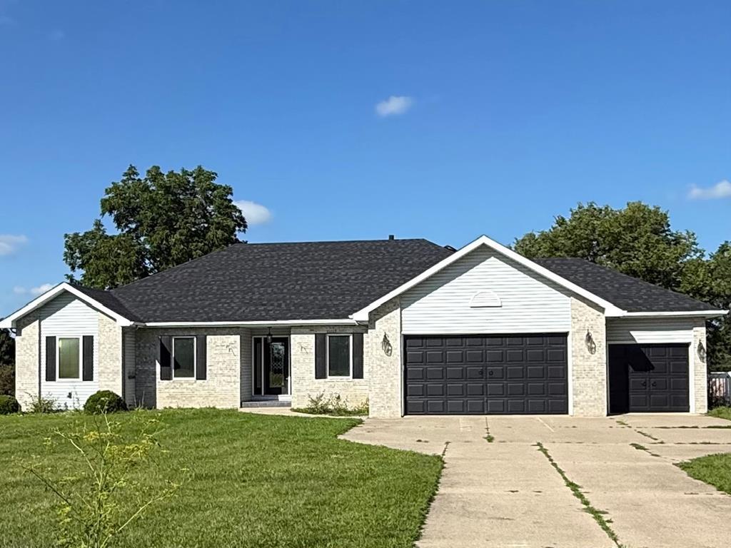 1332 Deercreek  Humboldt IA 50548 photo