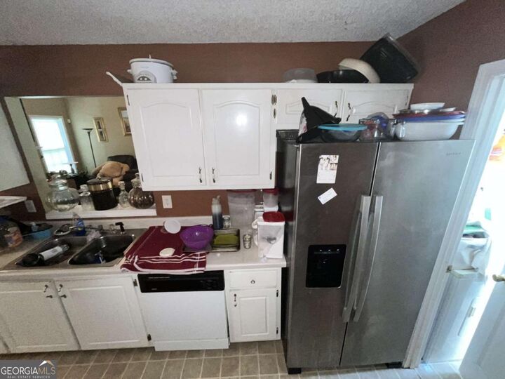 Property Photo:  105 Moonlight Court  GA 30233 