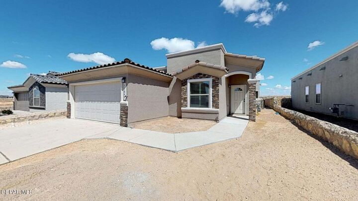 Property Photo: 13916 Paseo Perlas Drive TX 79928