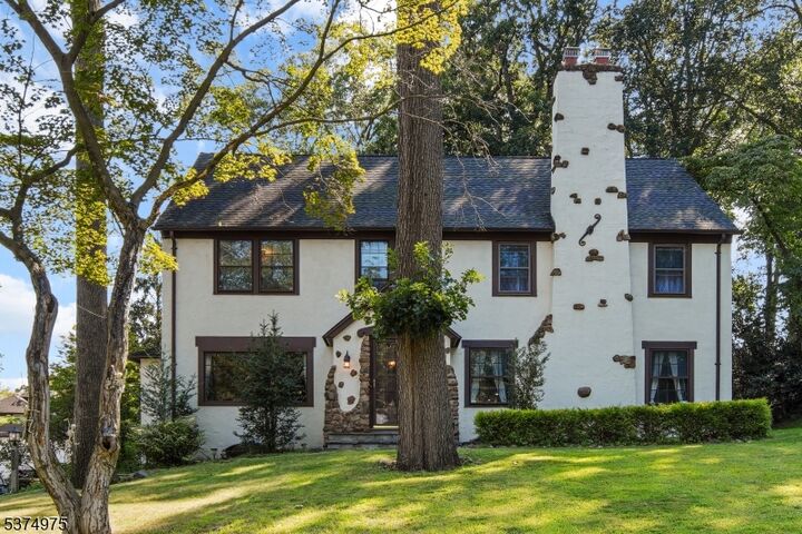 Property Photo:  771 Ravine Rd  NJ 07062 