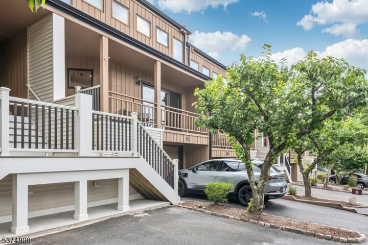 Property Photo:  420 Stephanie Dr  NJ 07006 