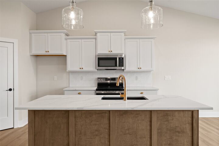 Property Photo:  1201 Mulberry Drive NW  IA 50035 