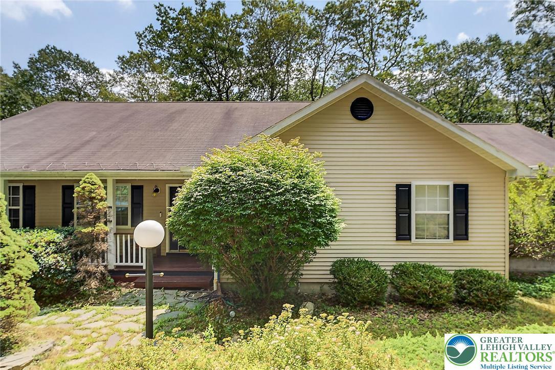 Property Photo: 3246 Mountain View Drive PA 18372