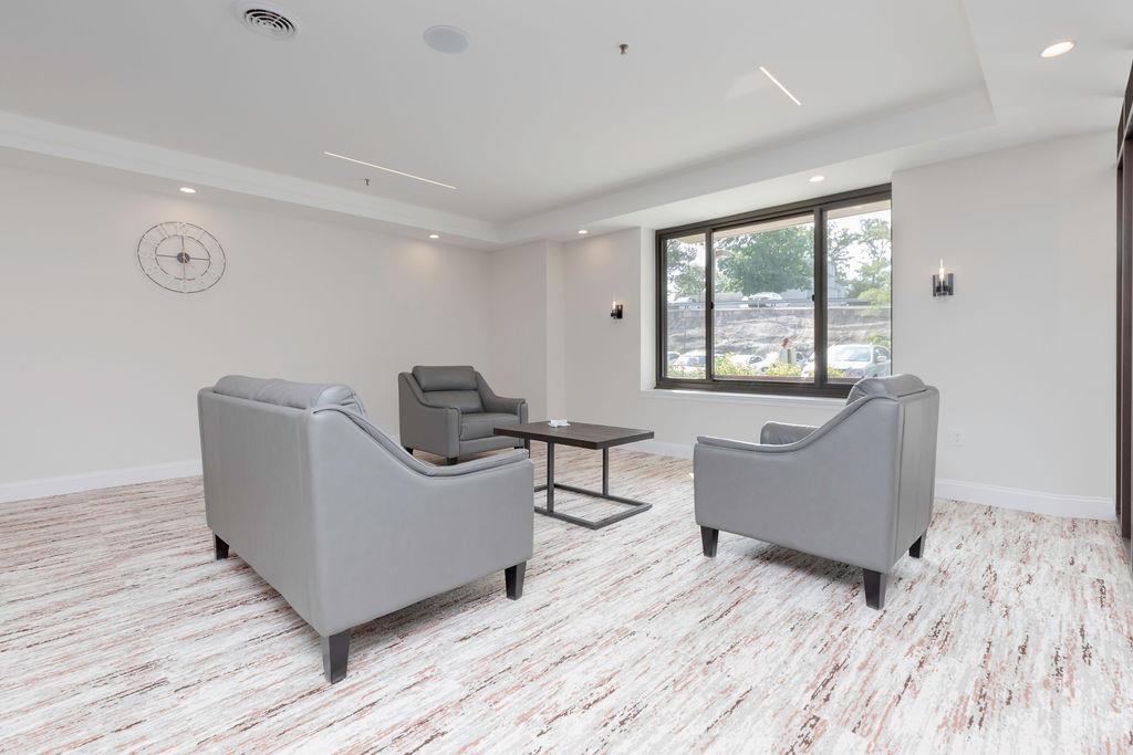 Property Photo: 1376 Midland Avenue 702 NY 10708