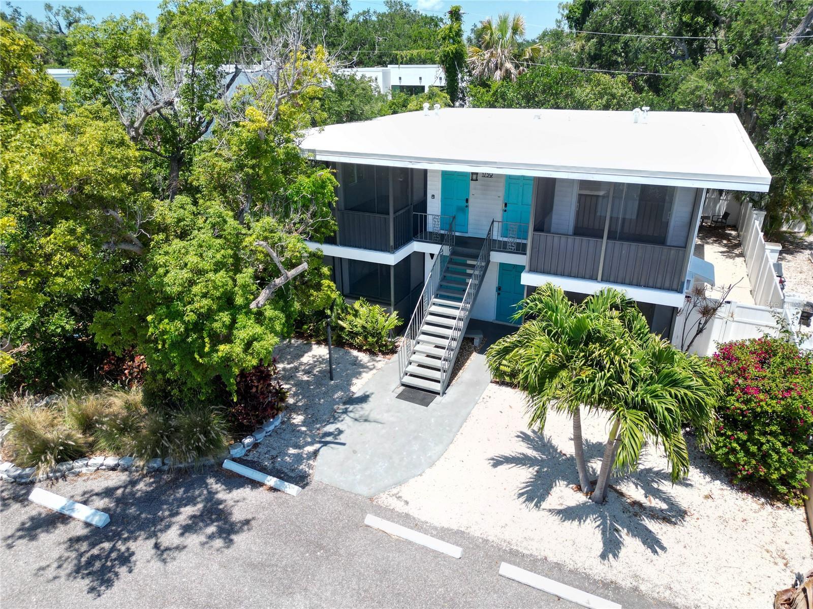 Property Photo:  1739 Siesta Drive  FL 34239 