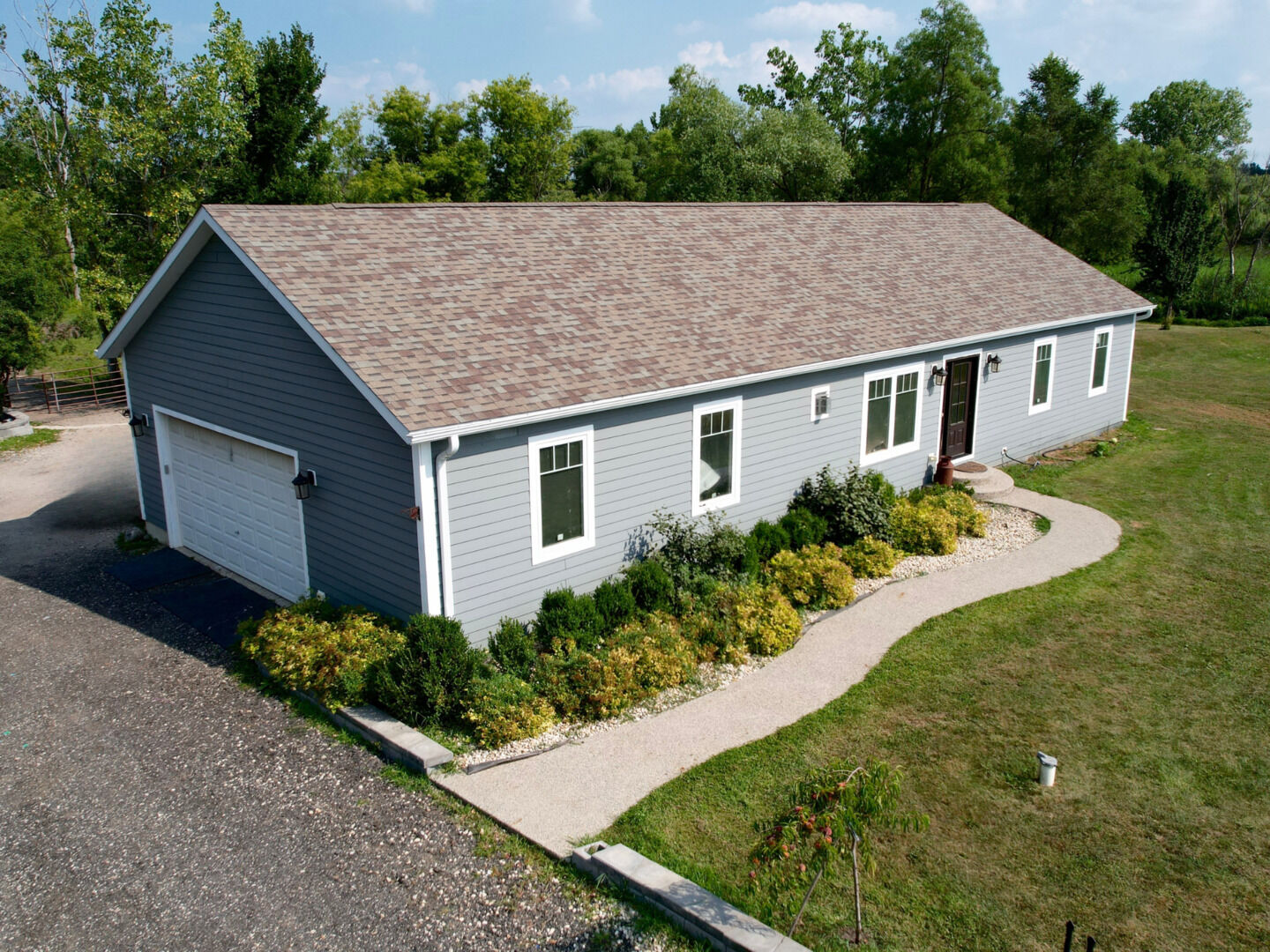 Property Photo:  40661 N Delany Road  IL 60083 