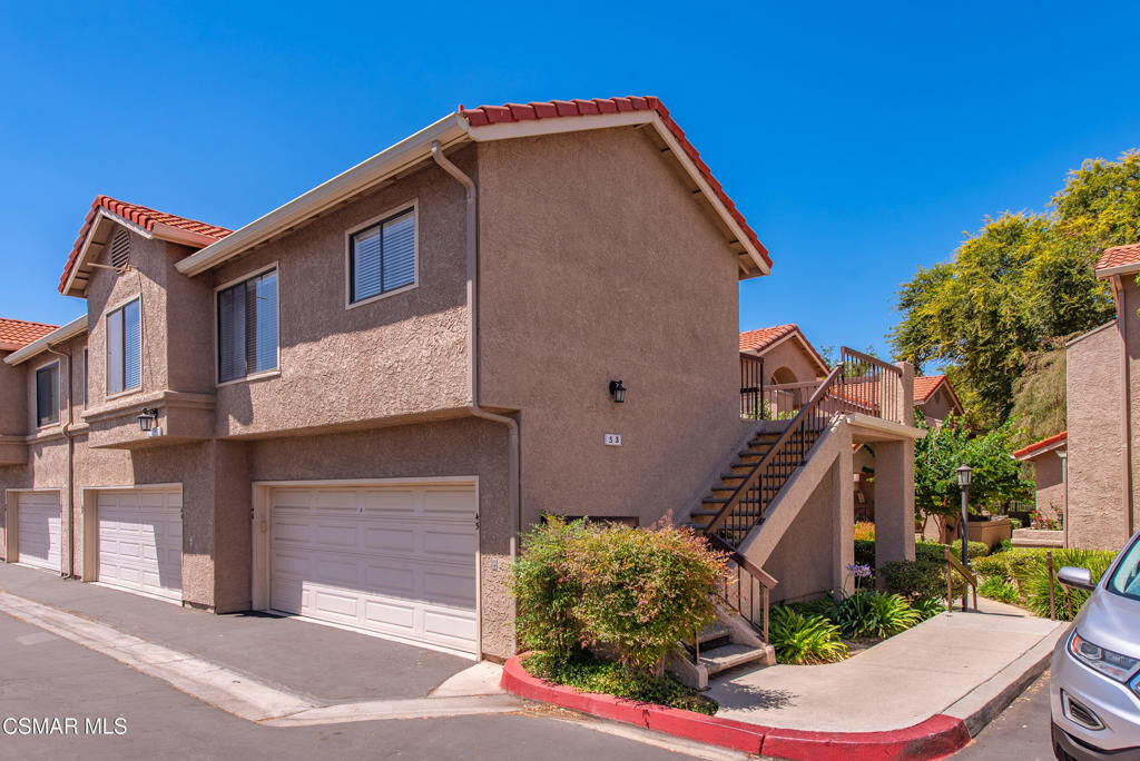 Property Photo:  2352 Archwood Lane 53  CA 93063 