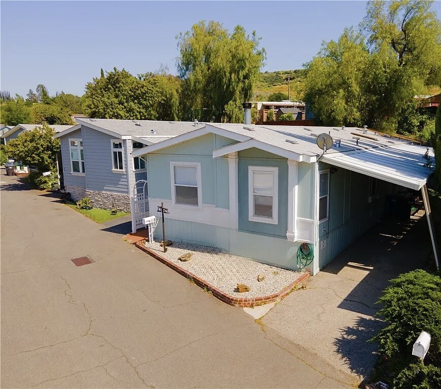 Property Photo:  4201 Topanga Canyon Blvd 136  CA 91364 