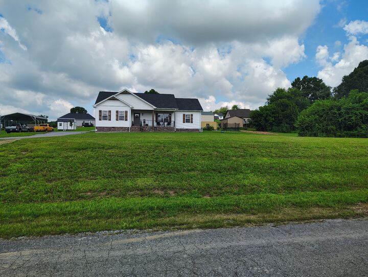 Property Photo: 177 Lauren Ln TN 37186