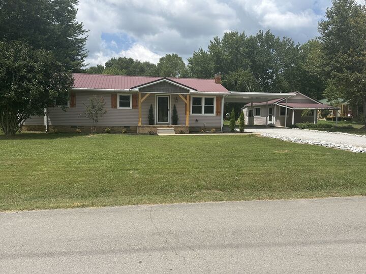 Property Photo:  1800 Grandaddy Rd  TN 38464 