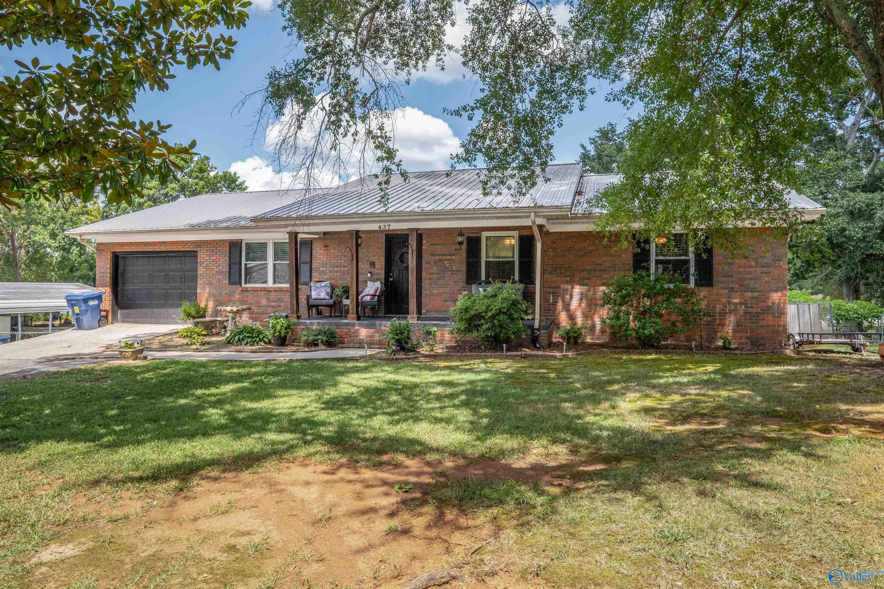 Property Photo: 437 Moana Drive AL 36250