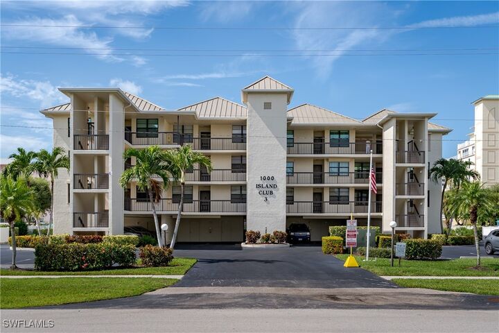 1000 Swallow Avenue 12  Marco Island FL 34145 photo