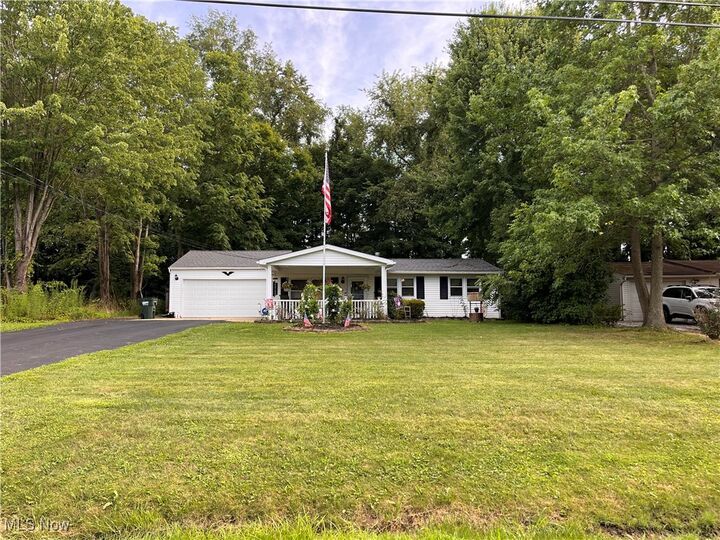 Property Photo: 2972 Douglas Street OH 44266